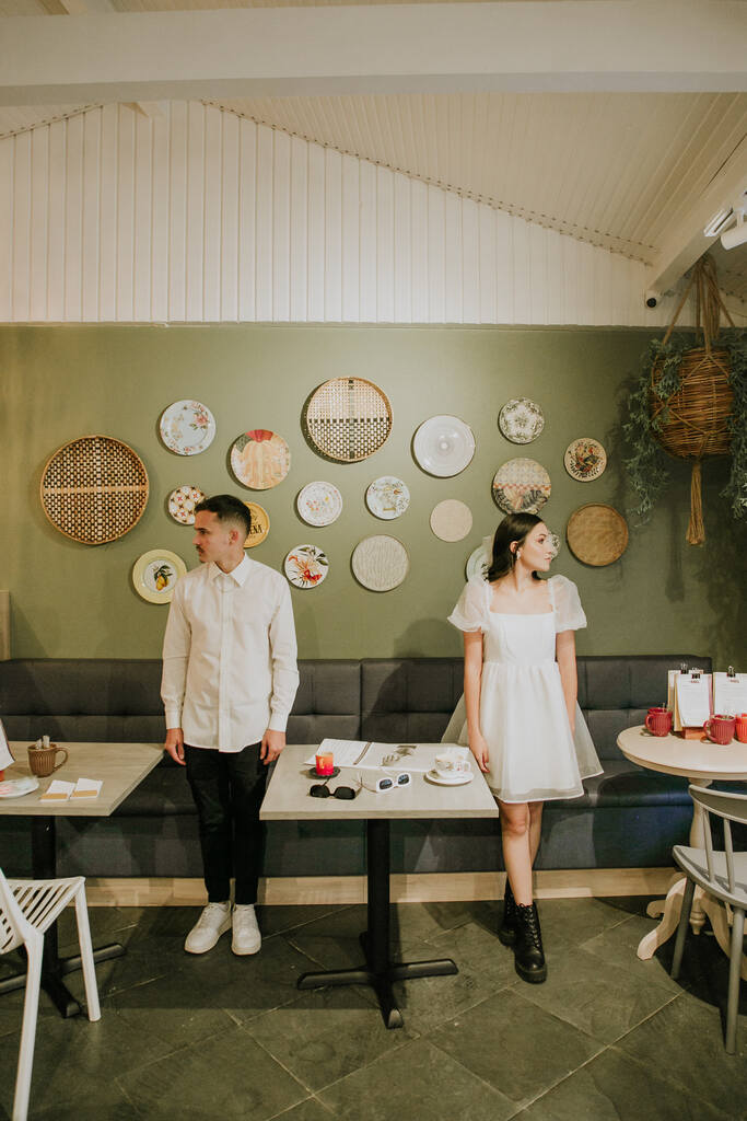 casal na cafeteria