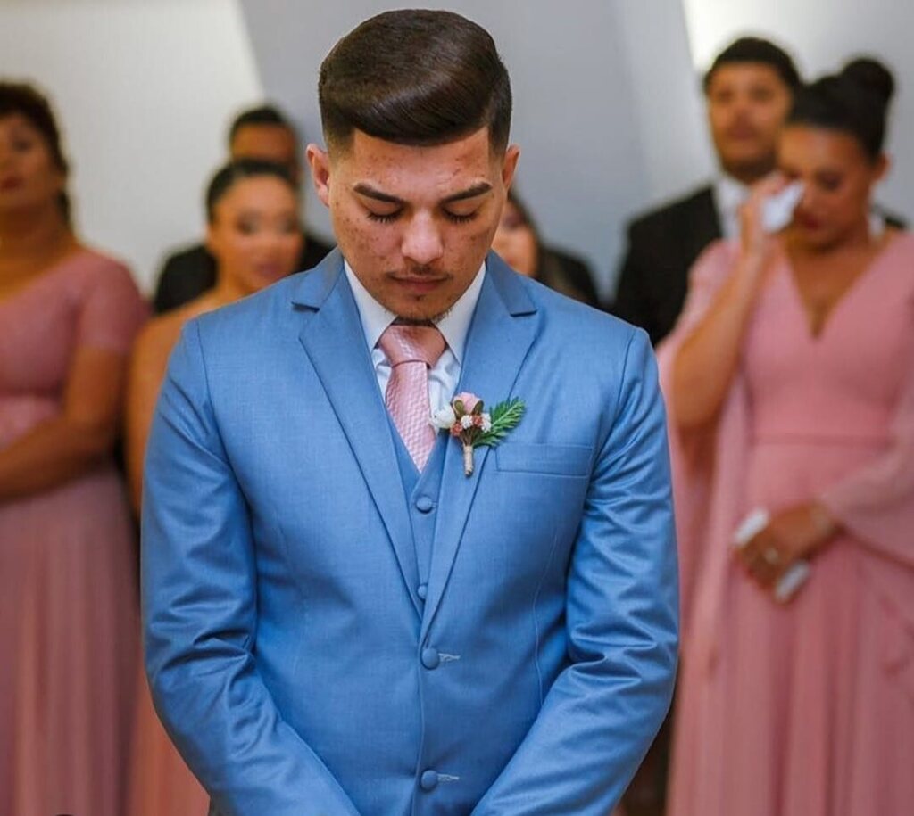 Fornecedor Logo: HL Uomo Trajes Finos