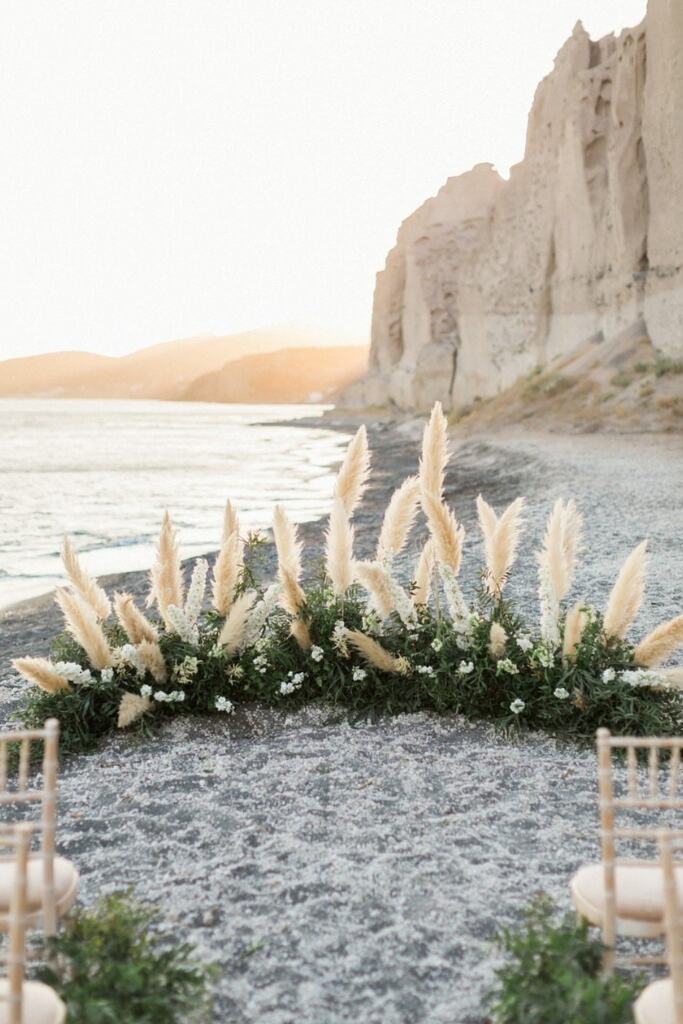 altar minimalista boho chic na praia