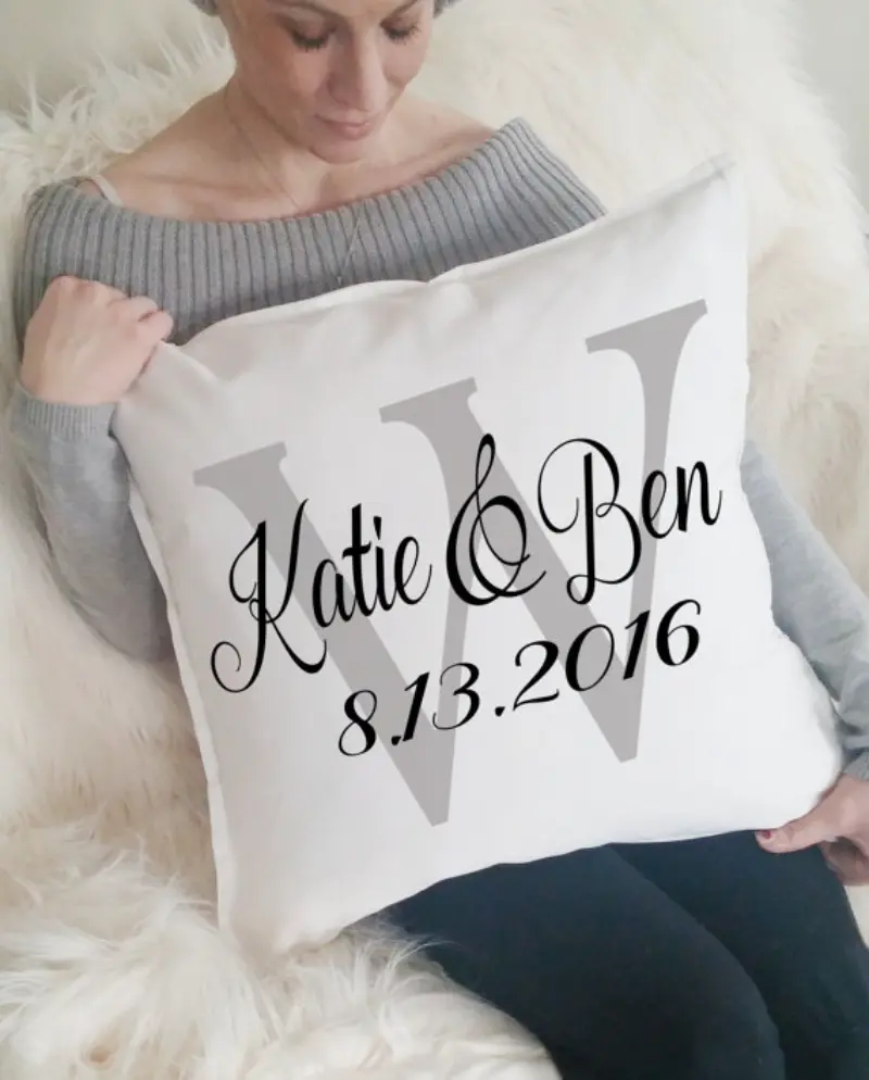 almofada personalizada para lembrancinha de casamento