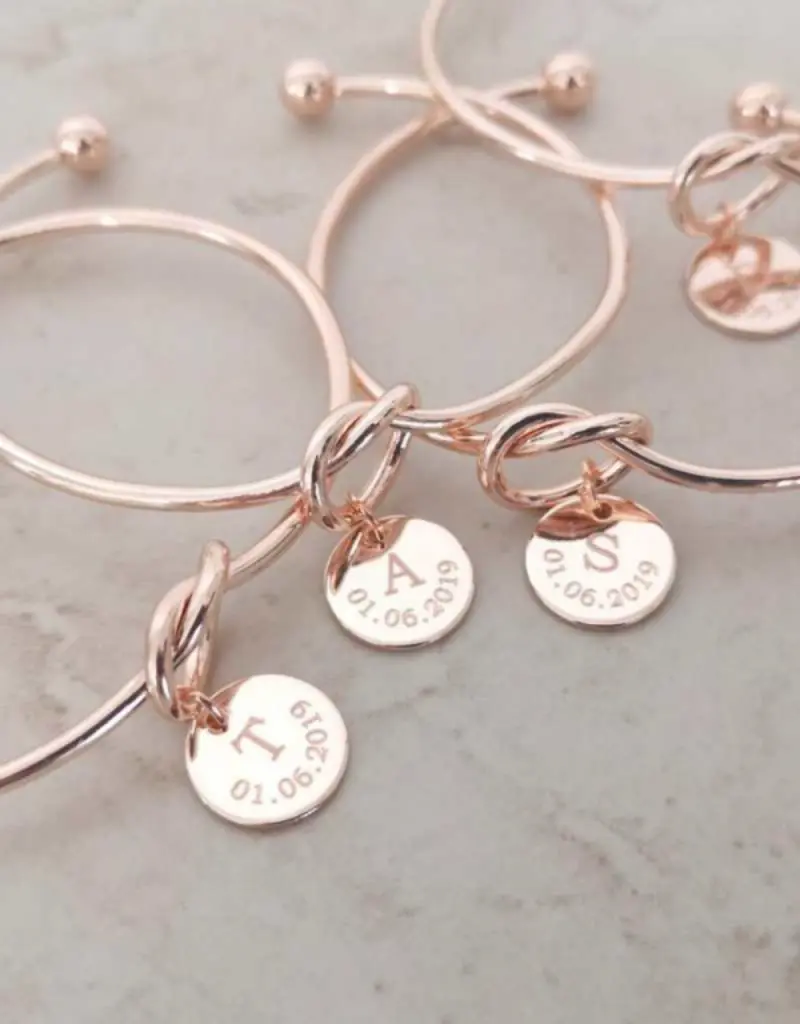pulseiras com pingente personalizado para madrinha de casamento