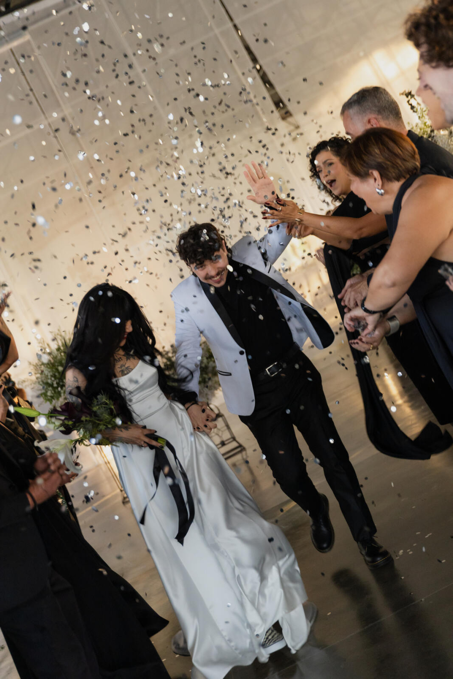 Casamento preto e branco viraliza por esbanjar personalidade