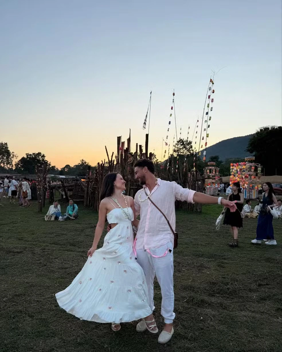 Larissa Manoela recebe segundo pedido de casamento na Tailândia