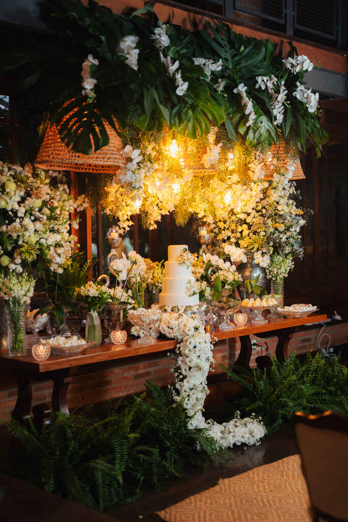 mesa do bolo de casamento