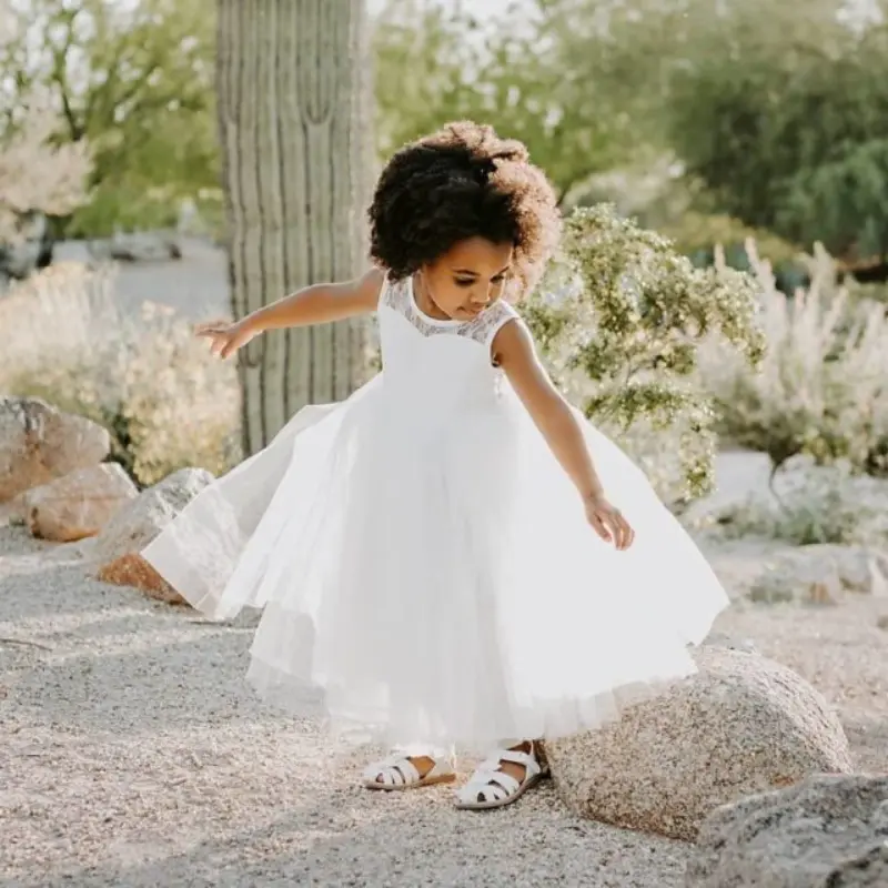daminha de honra em casamento de dia
