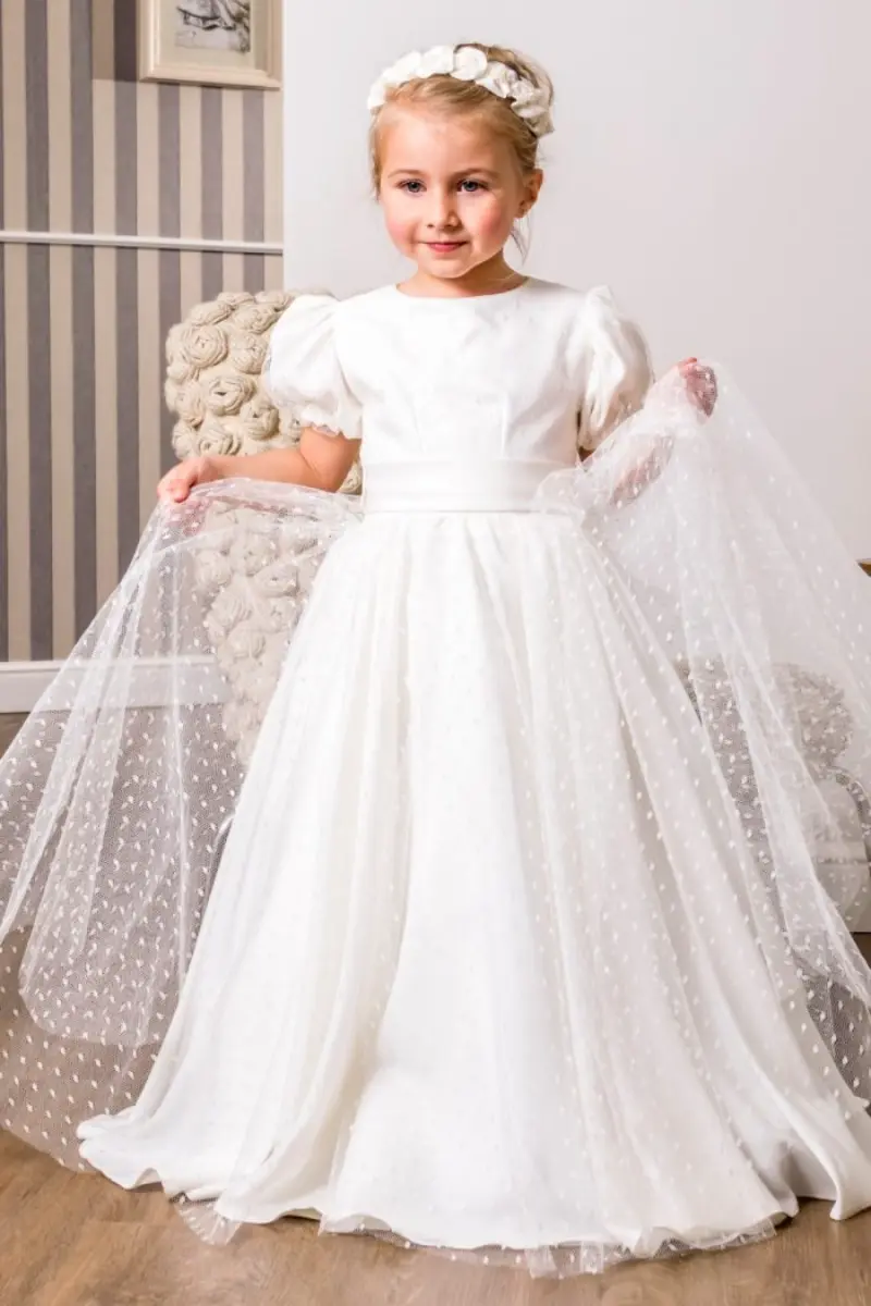  daminha de honra no estilo clássico