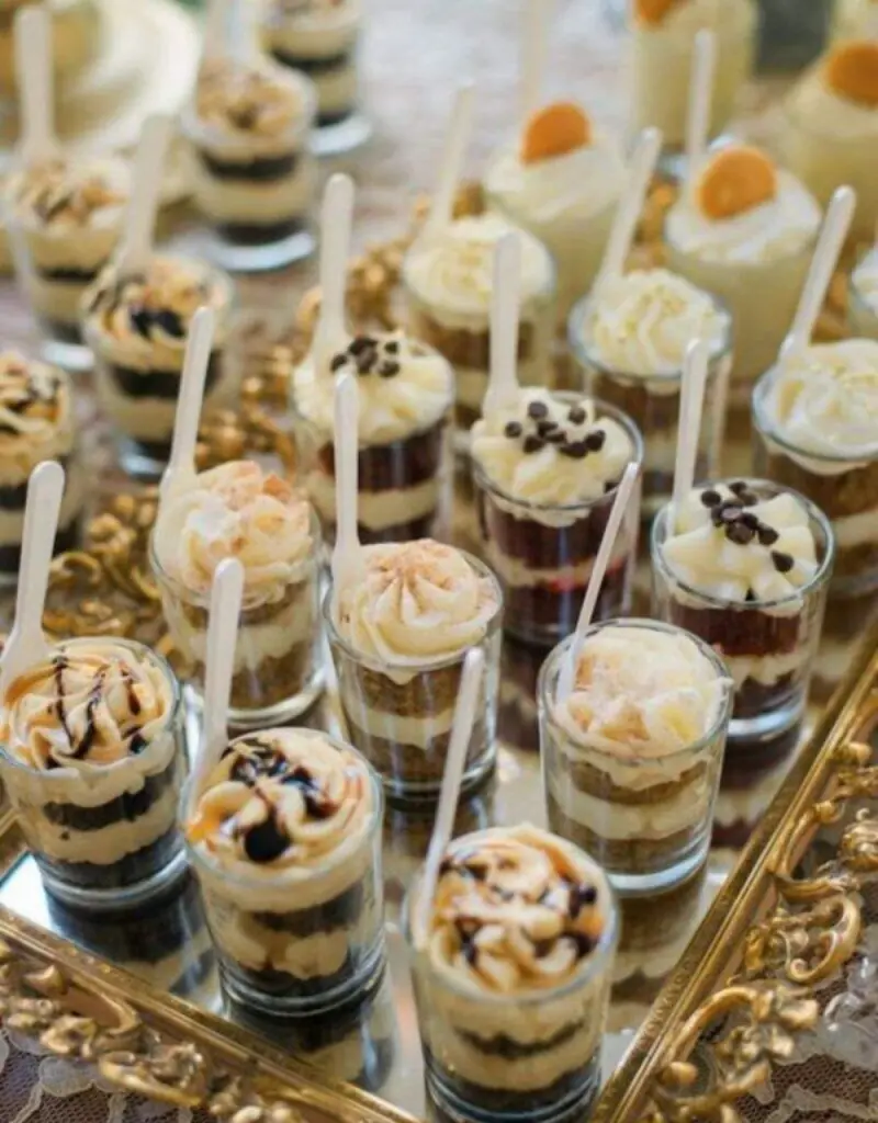 doce de casamento em copinho