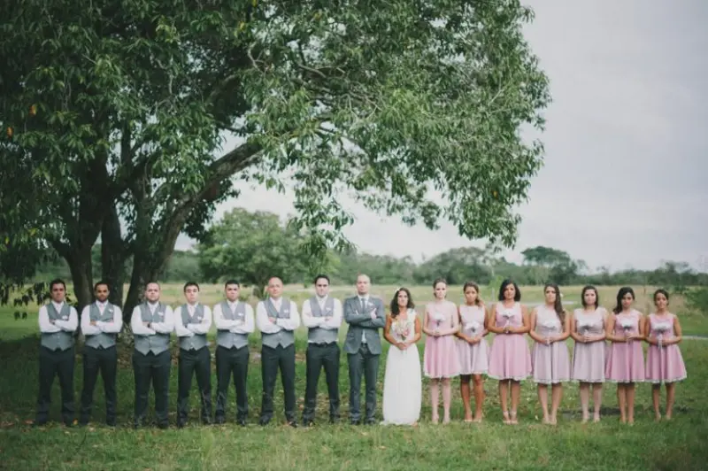 Lorena e Diego com madrinhas e padrinhos