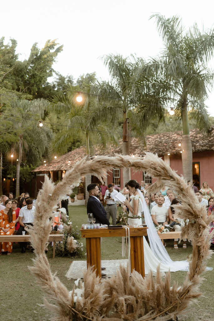 ceirmonia de casamento no campo