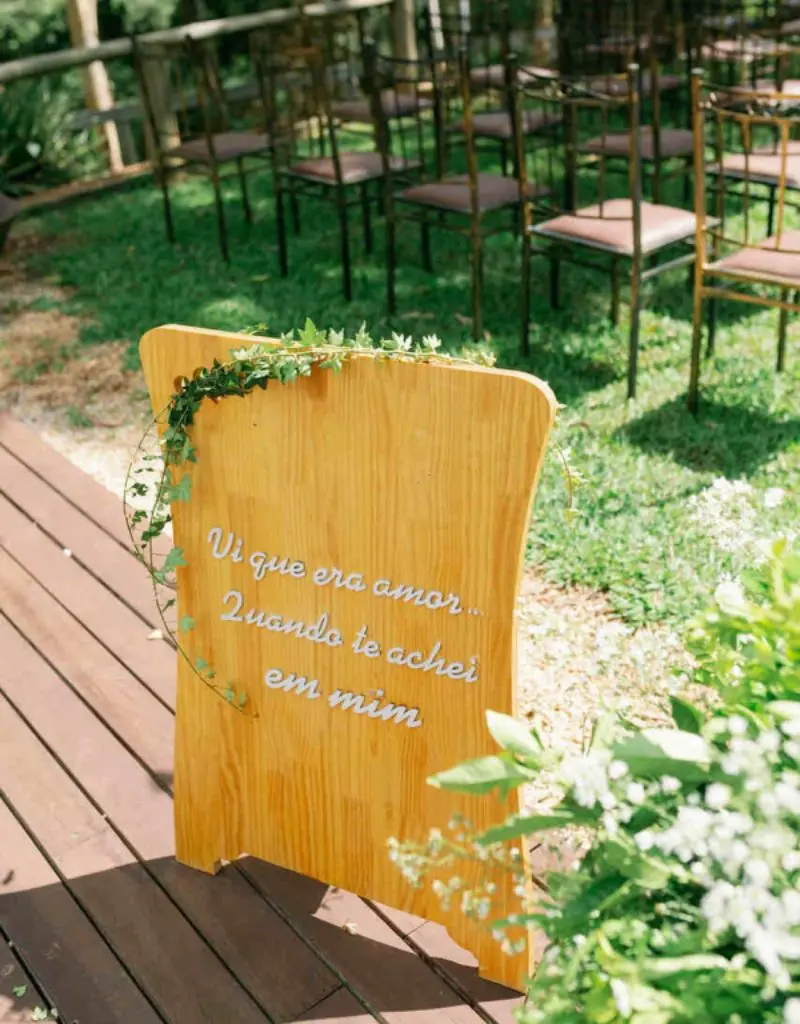  placa de bem-vindo em casamento ao ar livre