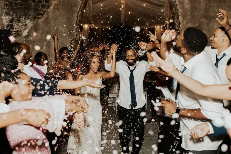 casamento noturno e saída com gllitter