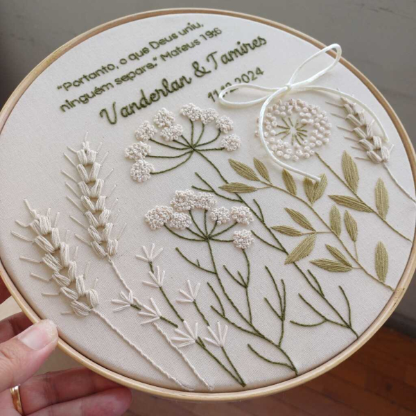 capa fornecedor: Bordados Personalizados da Dê