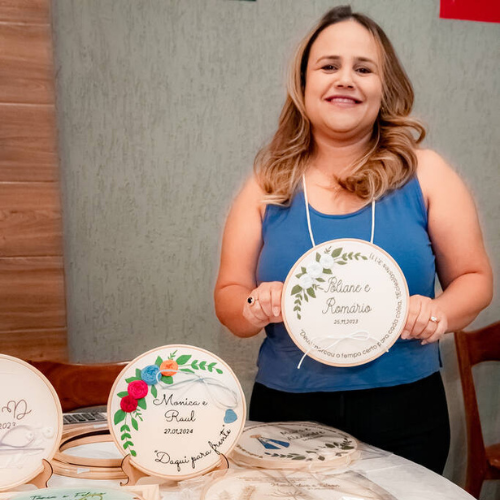 Fornecedor Logo: Bordados Personalizados da Dê