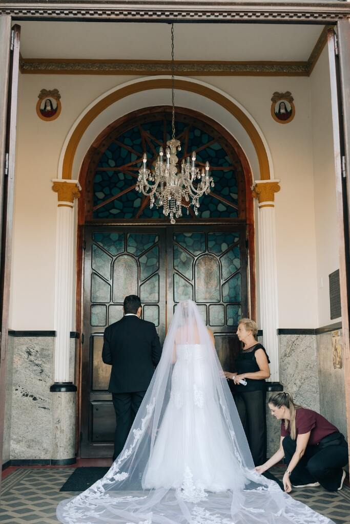 entrada da noiva na igreja