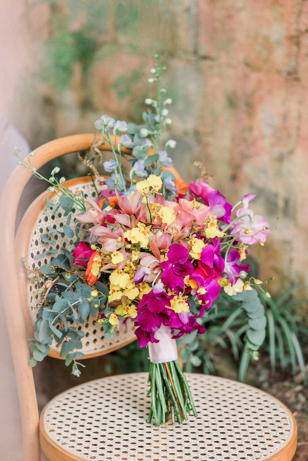 casamento colorido + Mini wedding para 80 com paleta colorida na Quinta da Canta