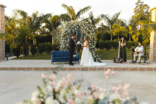 capa fornecedor: Música a Dois