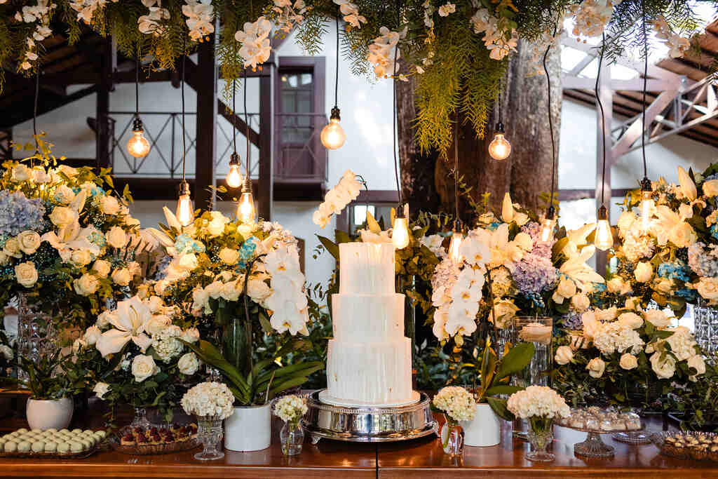 mesa do bolo de casamento