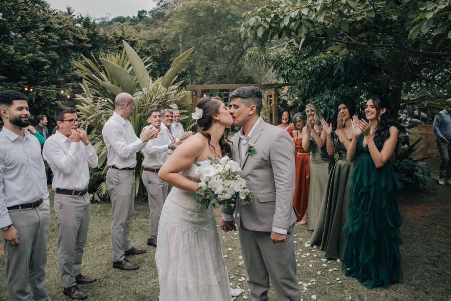 Inspiração de casamento verde e branco na Villa Mantova