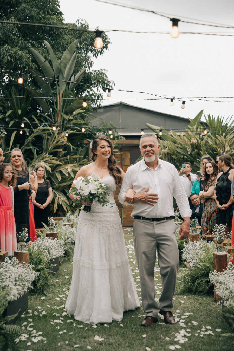 Inspiração de casamento verde e branco na Villa Mantova