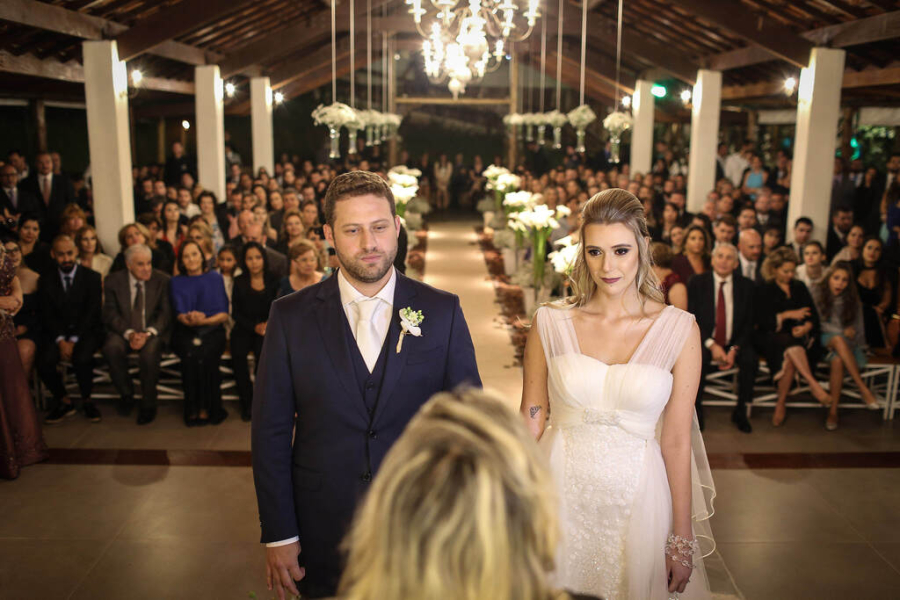 noivos em cerimônia de casamento no Espaço Cantareira