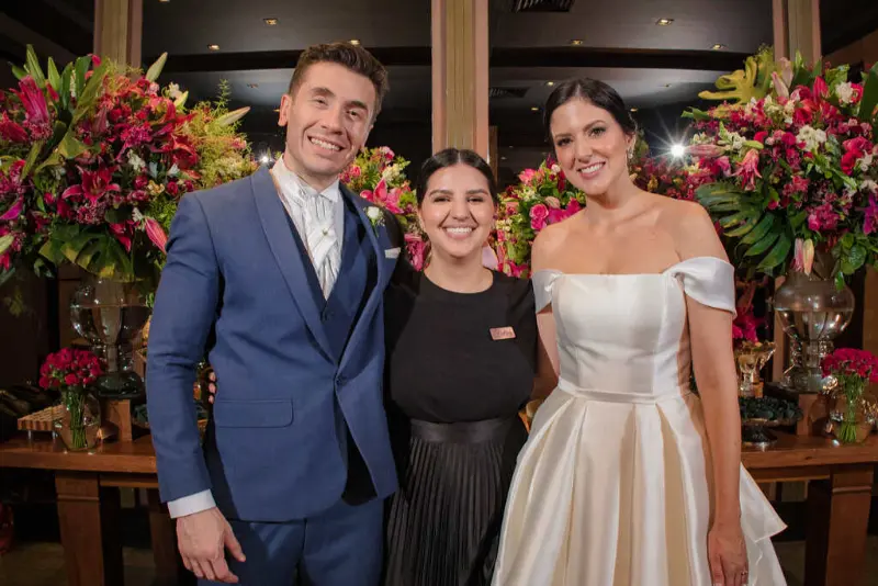 Feeling Assessoria de Eventos ao lado dos noivos