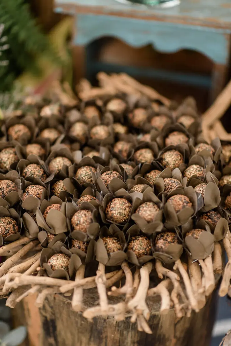 brigadeiros para casamento r&uacute;stico