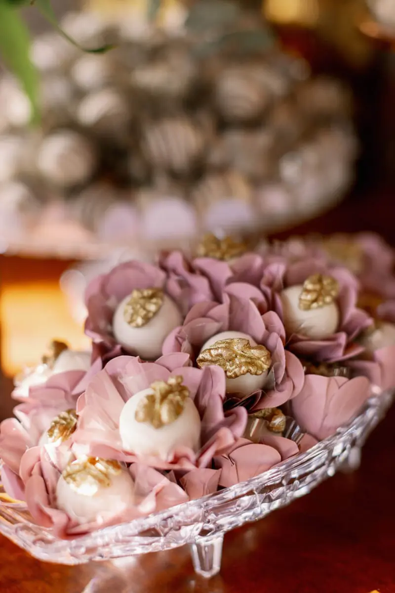 camafeu de nozes como doce finos de casamento