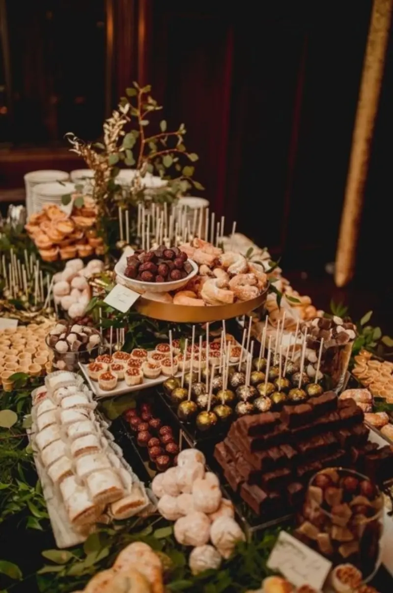 mesa de doces para casamento r&uacute;stico
