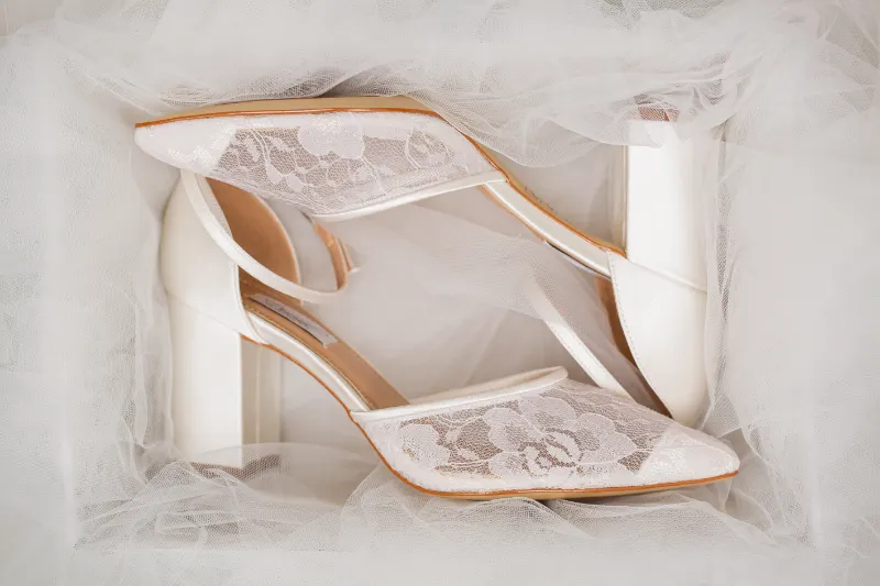 salto com renda da Durval Calçados 