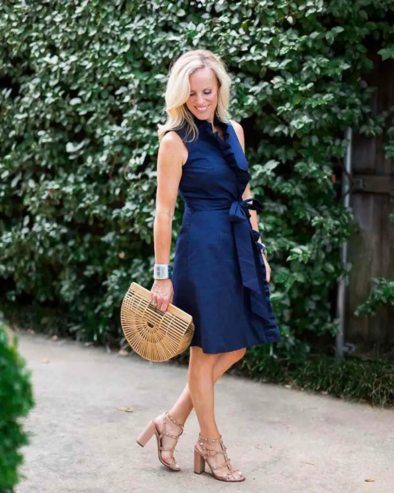 vestido azul escuro para casamento esporte fino