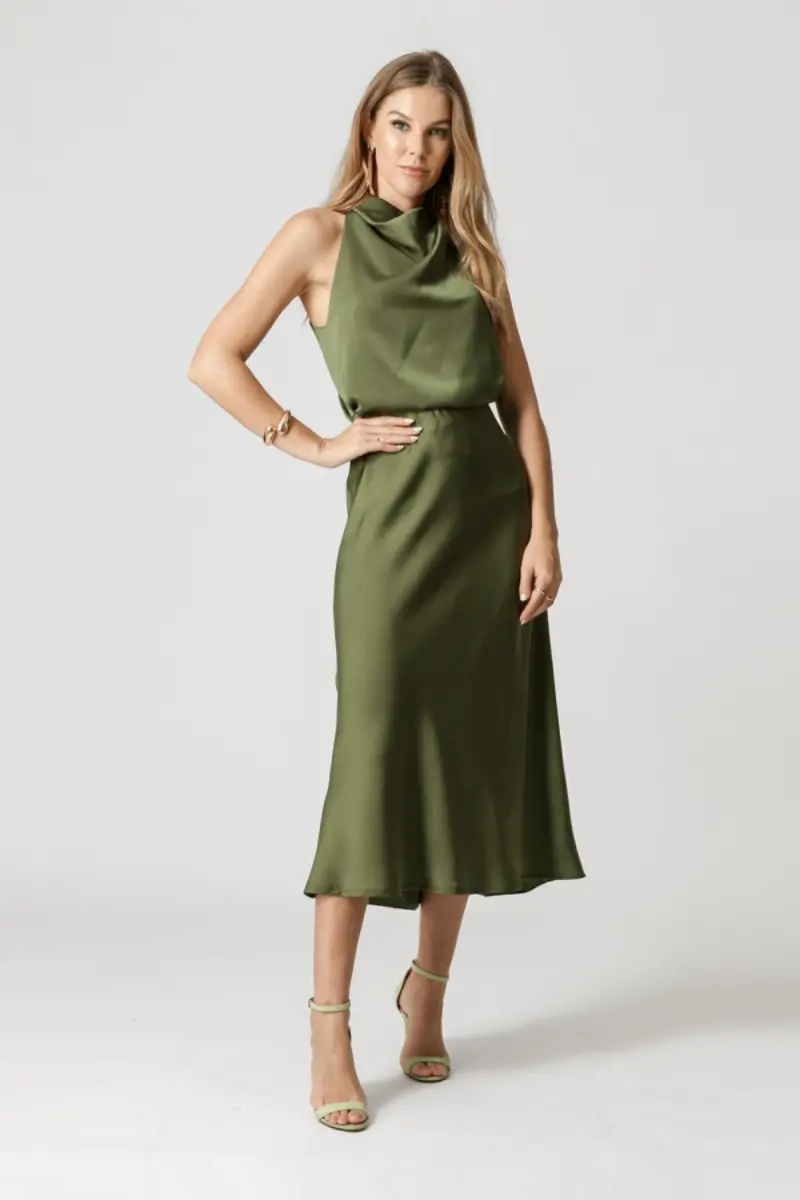 vestido esporte fino verde escuro