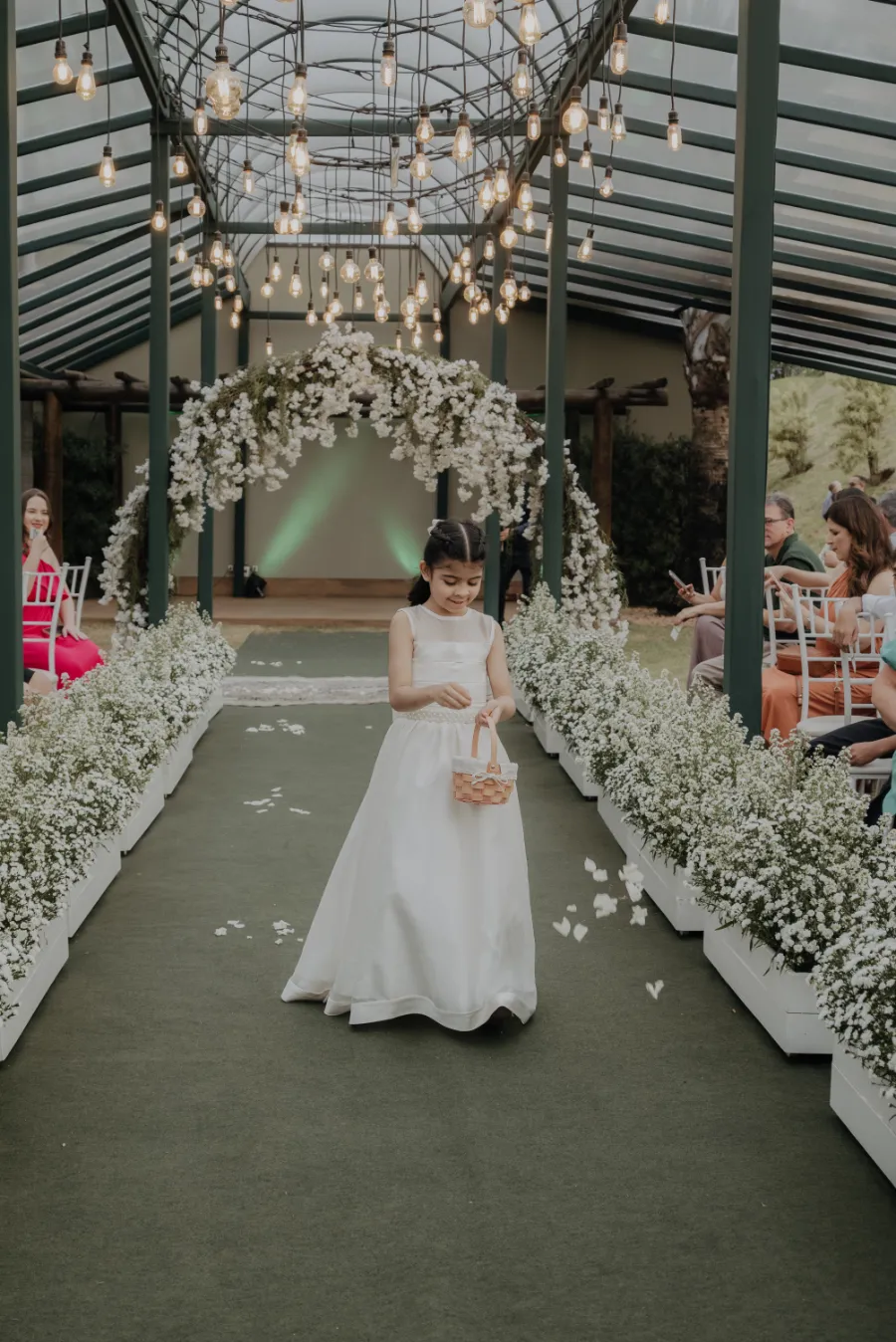 entrada da florista no casamento