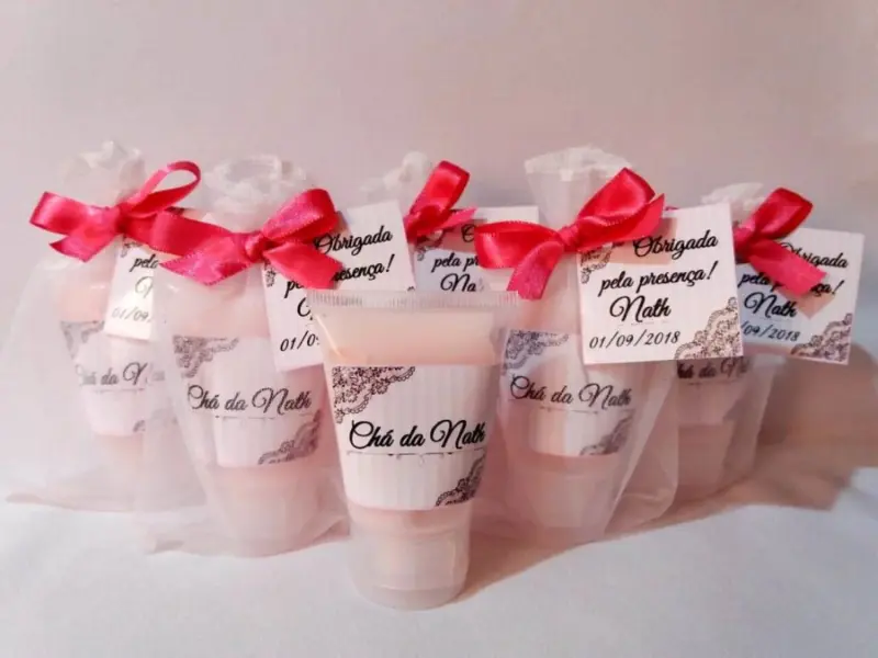 hidratante de lembrancinha de ch&aacute; de lingerie