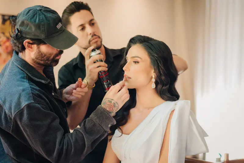 making of da noiva com maquiagem e penteado