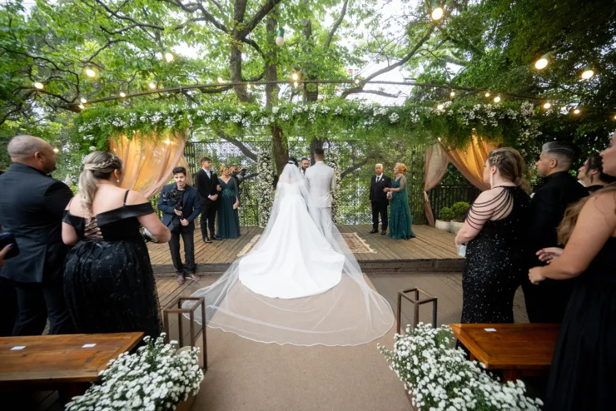 noivos no buffet capricho