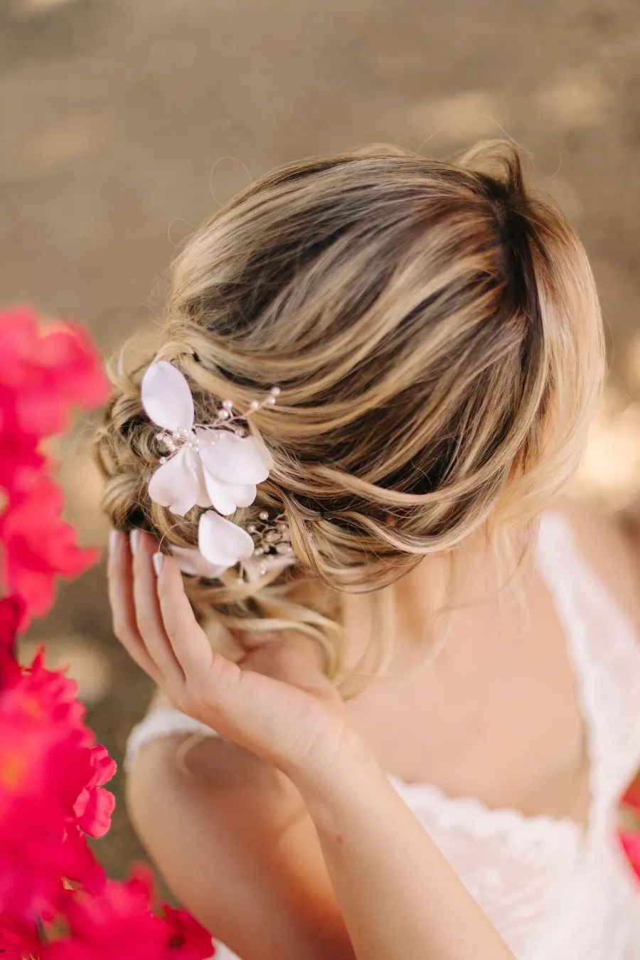 penteado de noiva com flores