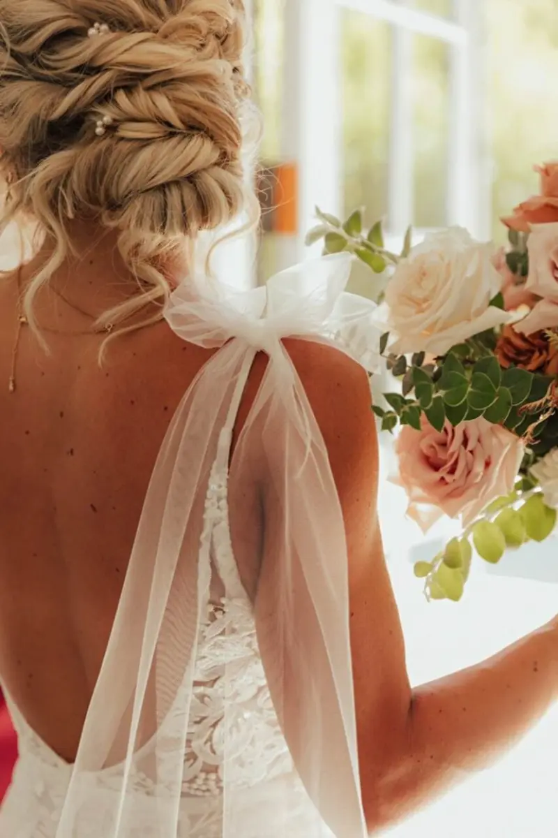 checklist para casamento penteado de noiva e buquê de noiva