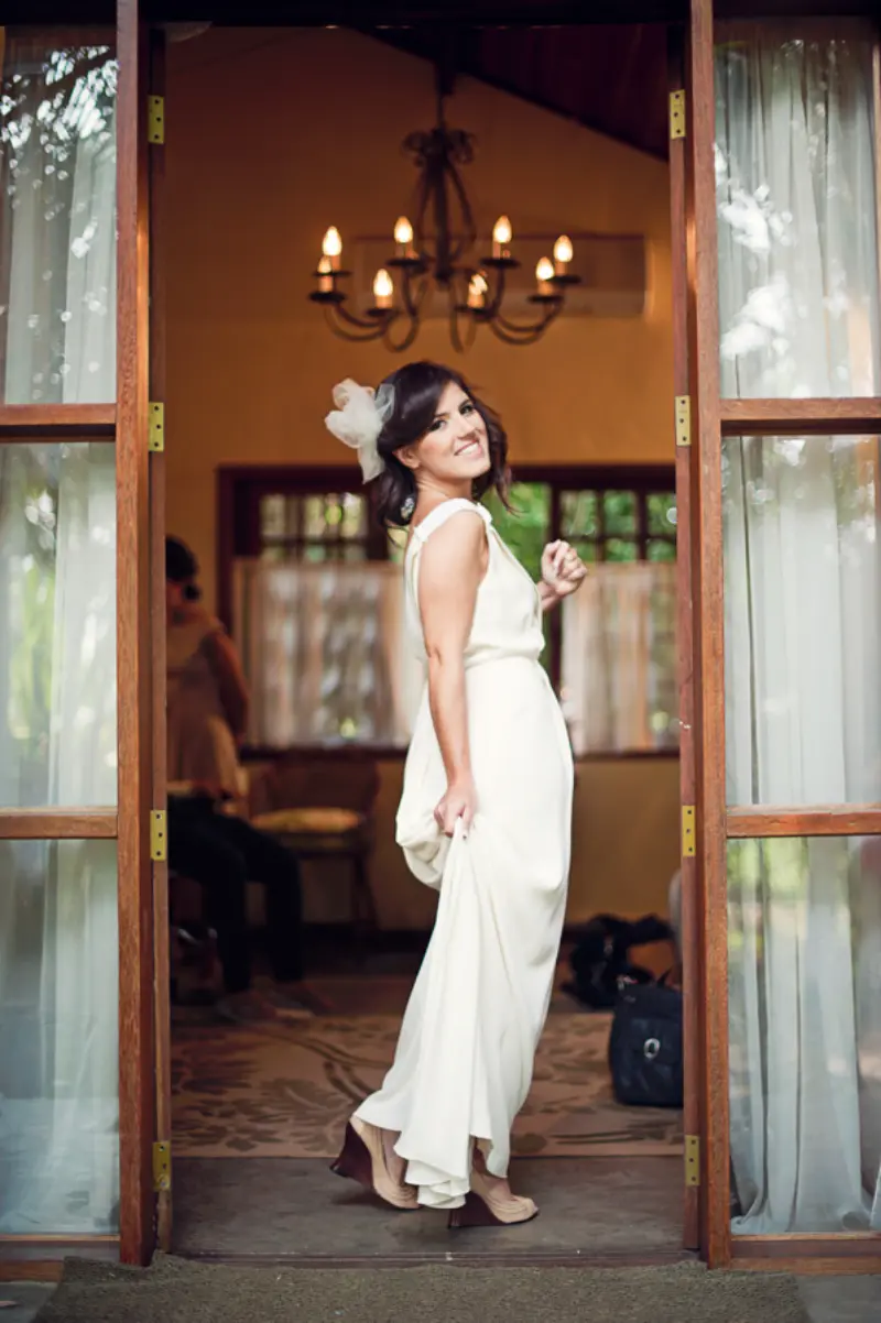 Junia com vestido de noiva 