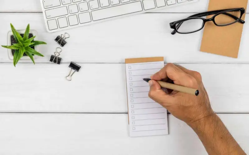 montando lista de chá de casa nova