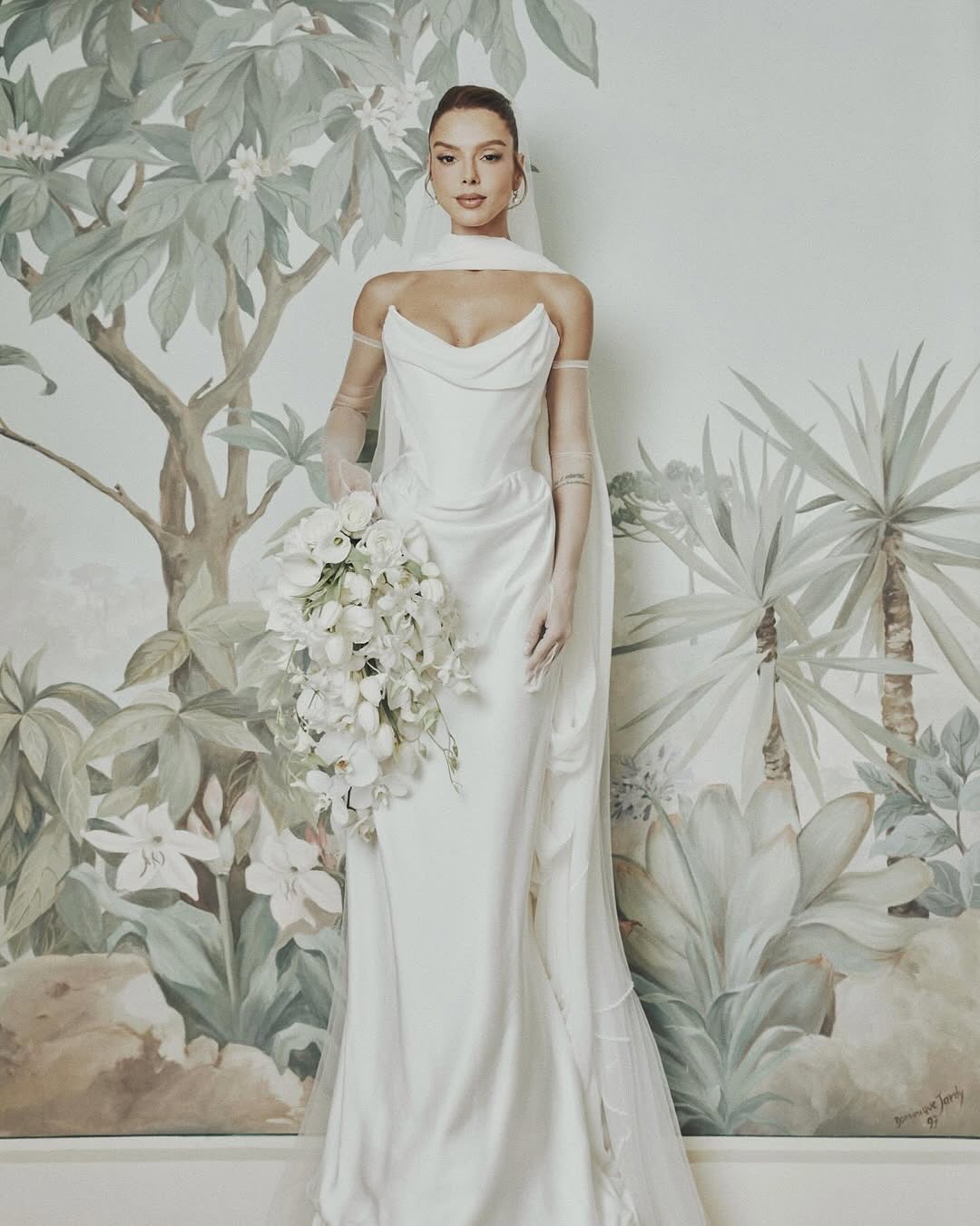 noiva com vestido minimalista