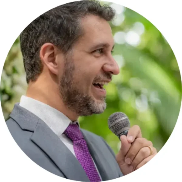 Fornecedor Logo: Celebrante Marcos Curiati