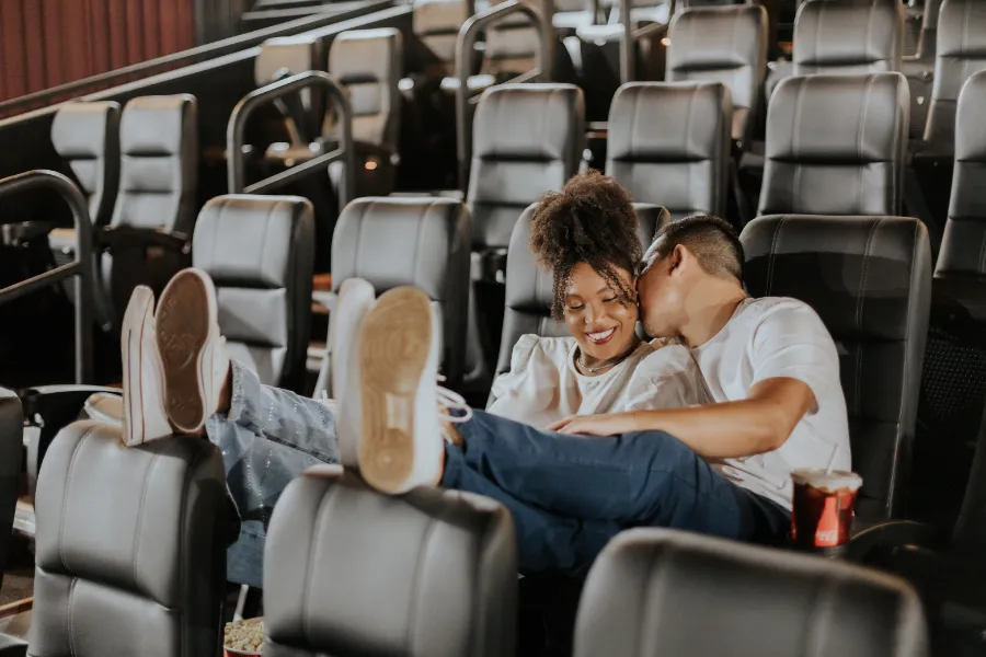 casal no cinema