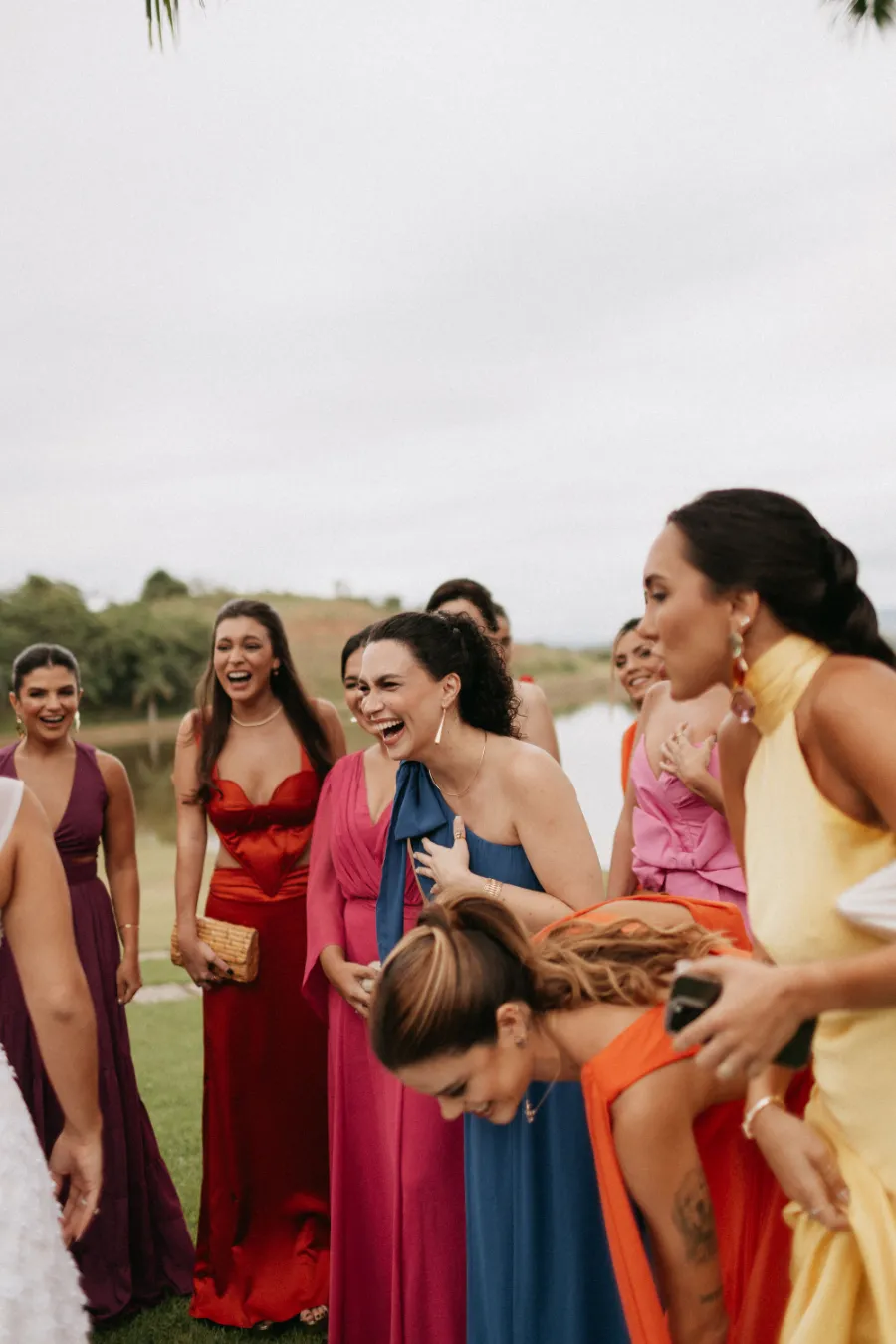 ensaio first look com as madrinhas