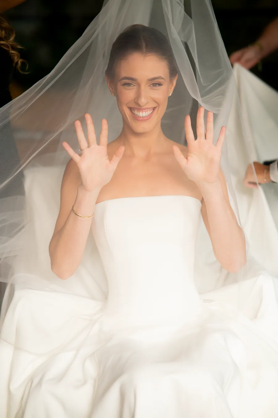 noiva minimalista com véu