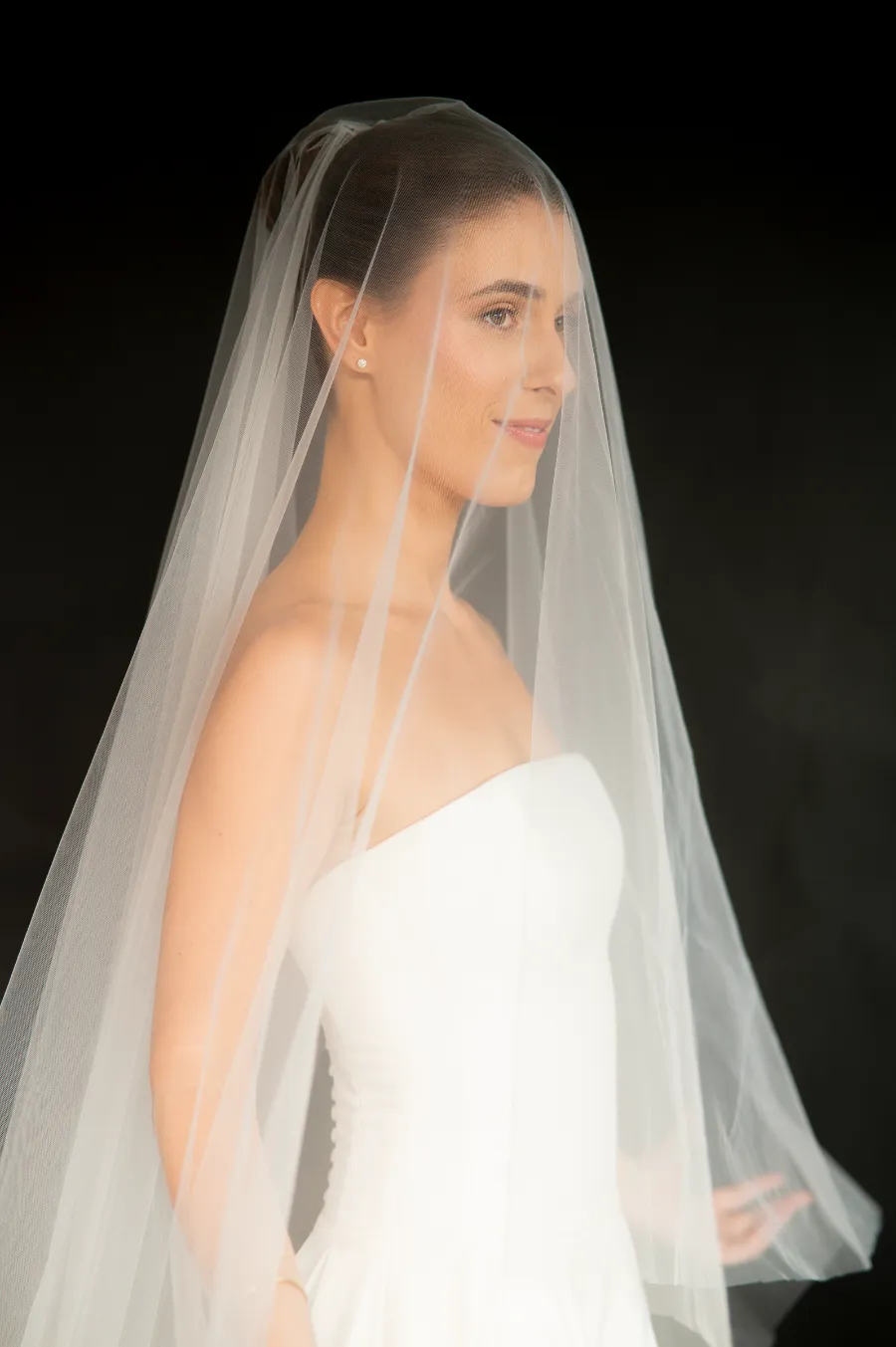 noiva minimalista com véu