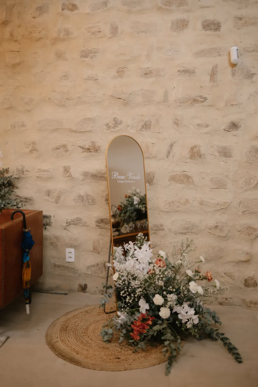 espelho decorado em casamento delicado