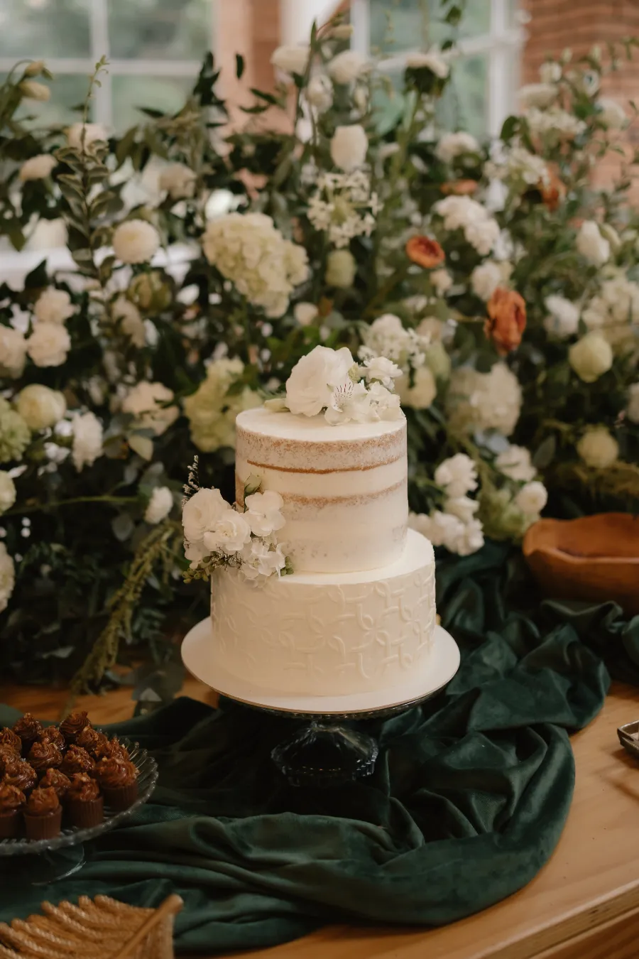 bolo de casamento branco
