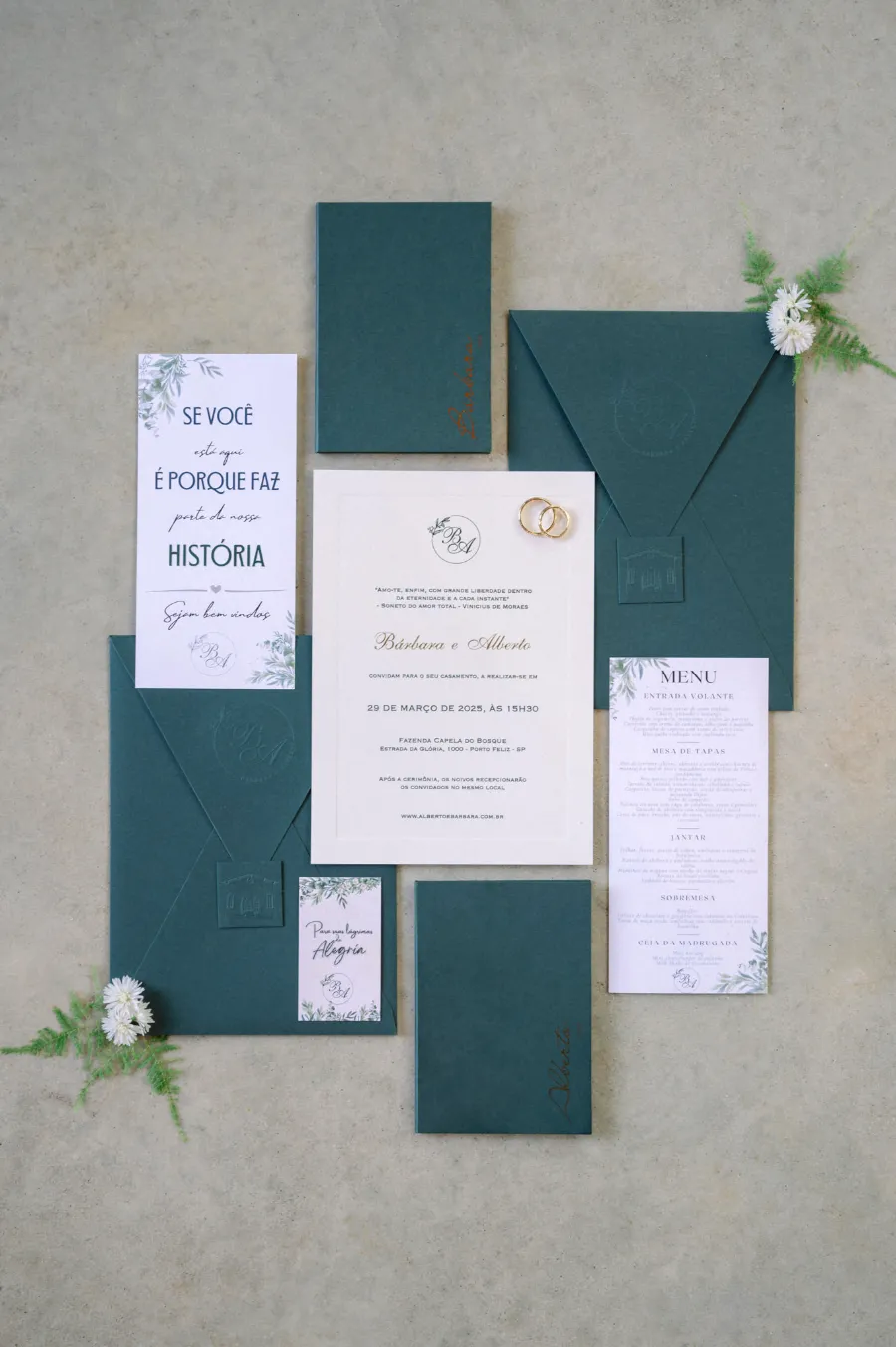 convite verde e branco para casamento elegante
