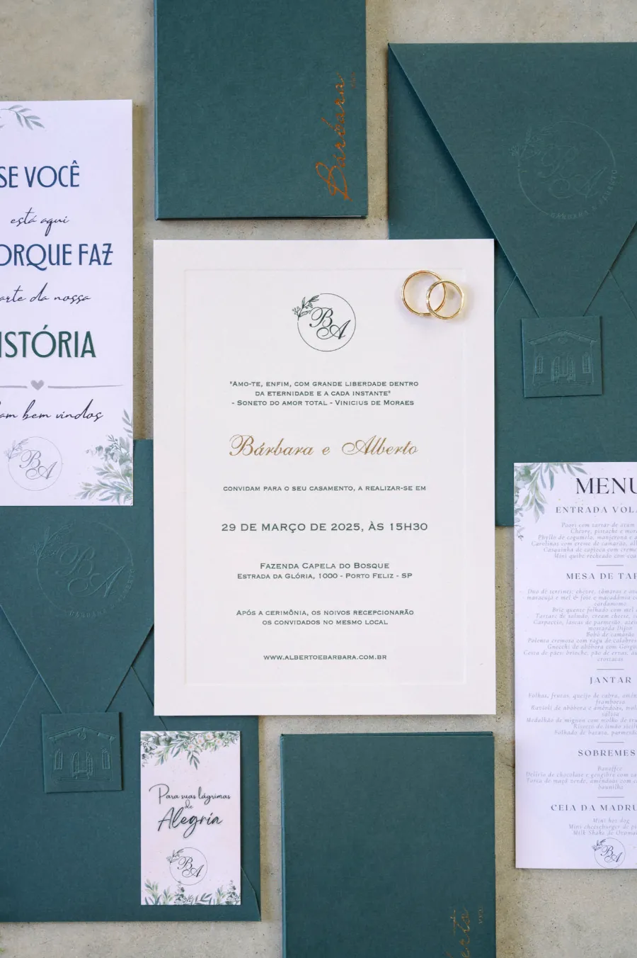 convite verde e branco para casamento elegante