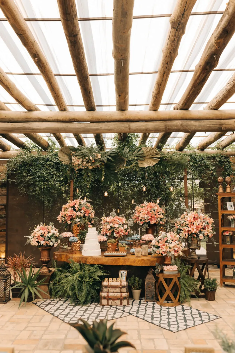 mesa do bolo rústica romântica